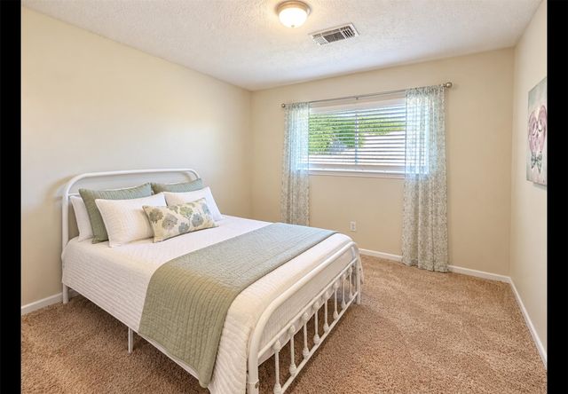 2114 S Yorktown Court S, League City, TX 77573