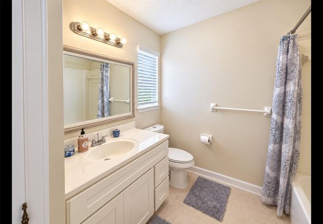 2114 S Yorktown Court S, League City, TX 77573
