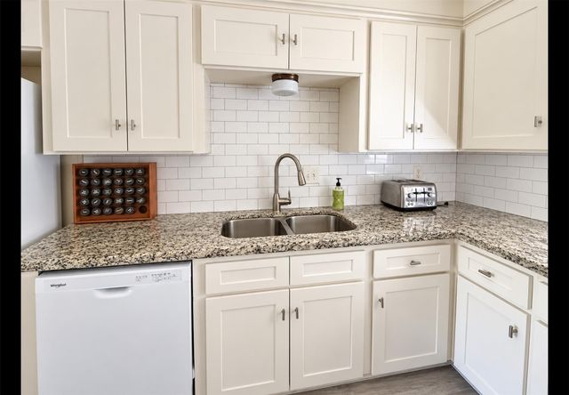 2114 S Yorktown Court S, League City, TX 77573