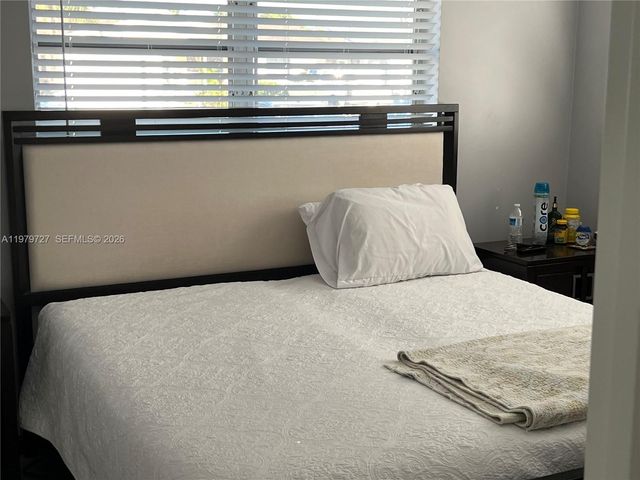 3771 NE 16th Ave, Pompano Beach, FL 33064