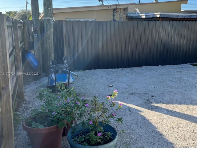 3771 NE 16th Ave, Pompano Beach, FL 33064