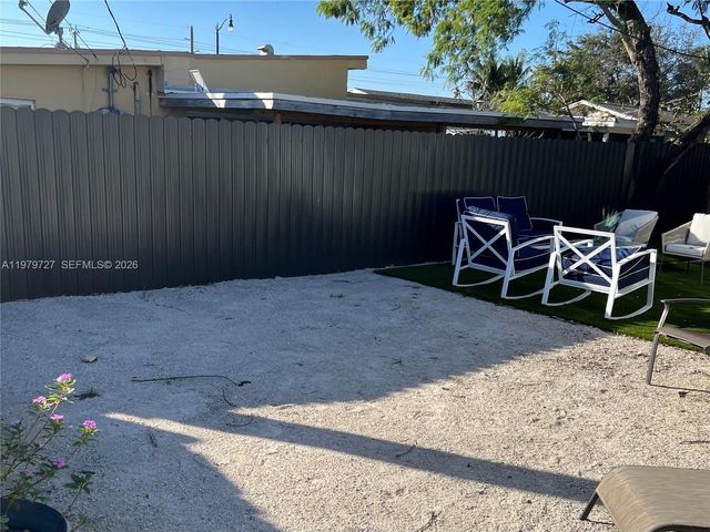 3771 NE 16th Ave, Pompano Beach, FL 33064