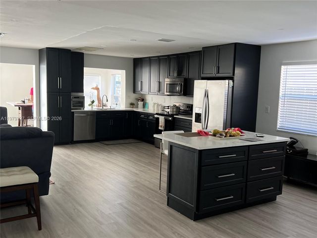 3771 NE 16th Ave, Pompano Beach, FL 33064