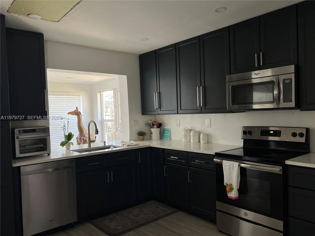 3771 NE 16th Ave, Pompano Beach, FL 33064