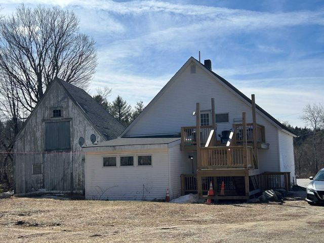 75 Library Road, Grafton, NH 03240