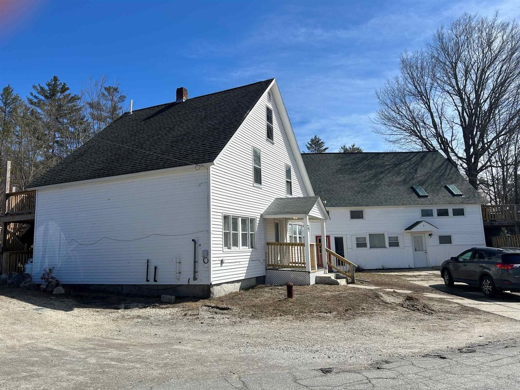 75 Library Road, Grafton, NH 03240