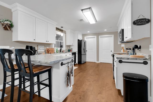 3197 Matts Hollow Rd, Manchester, TN 37355