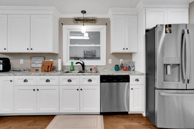 3197 Matts Hollow Rd, Manchester, TN 37355