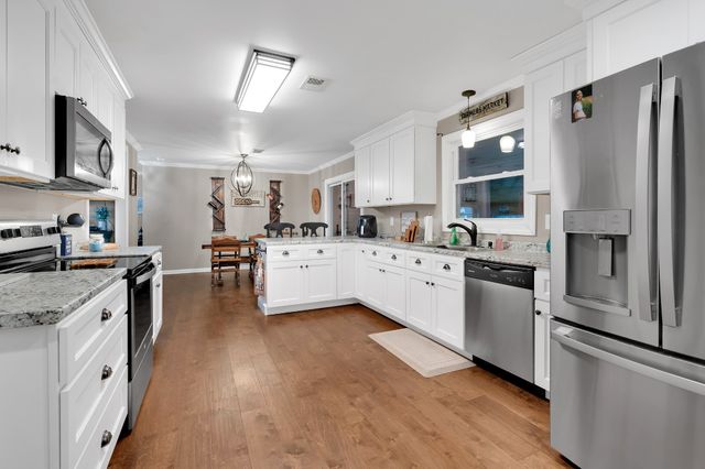 3197 Matts Hollow Rd, Manchester, TN 37355