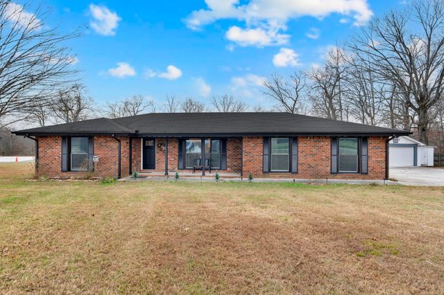 3197 Matts Hollow Rd, Manchester, TN 37355
