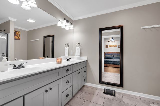 3197 Matts Hollow Rd, Manchester, TN 37355