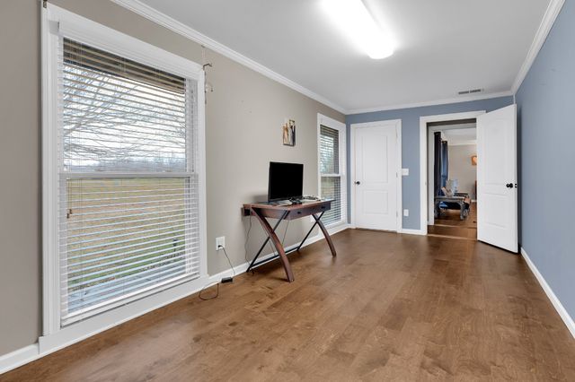 3197 Matts Hollow Rd, Manchester, TN 37355