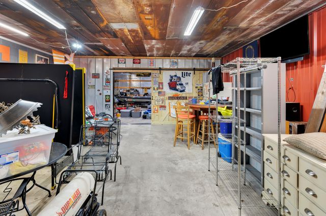 3197 Matts Hollow Rd, Manchester, TN 37355