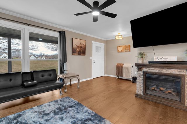 3197 Matts Hollow Rd, Manchester, TN 37355