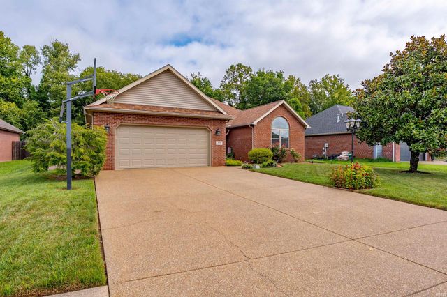 548 Imperial Drive, Evansville, IN 47711