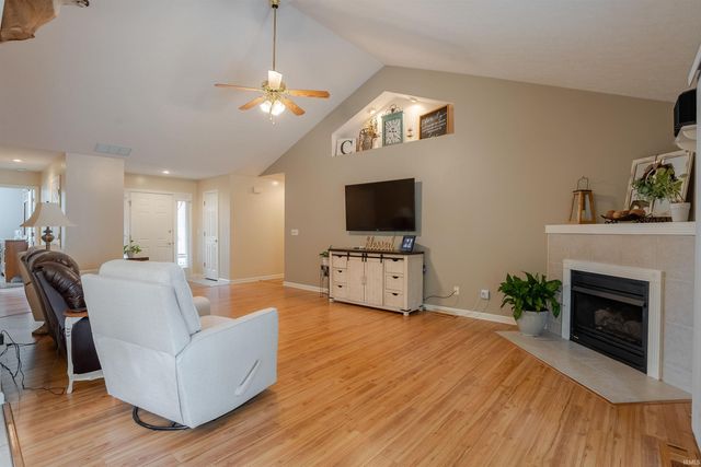 548 Imperial Drive, Evansville, IN 47711
