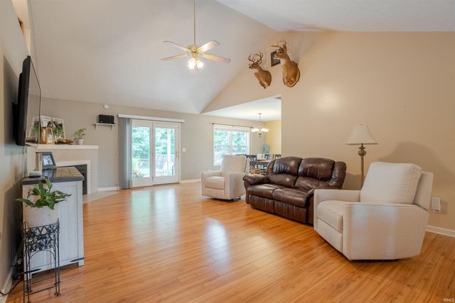 548 Imperial Drive, Evansville, IN 47711