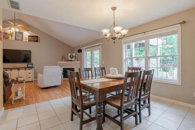 548 Imperial Drive, Evansville, IN 47711