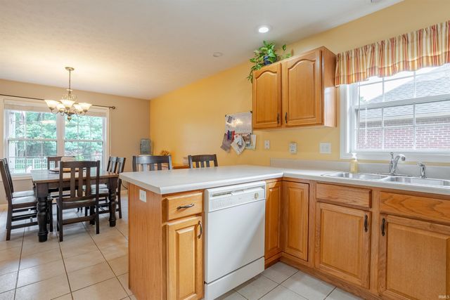 548 Imperial Drive, Evansville, IN 47711
