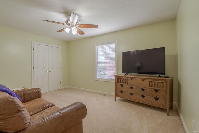 548 Imperial Drive, Evansville, IN 47711