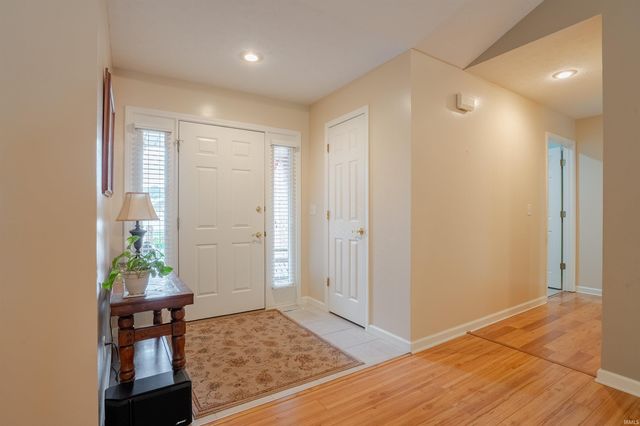 548 Imperial Drive, Evansville, IN 47711