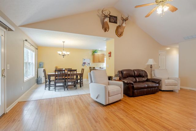 548 Imperial Drive, Evansville, IN 47711