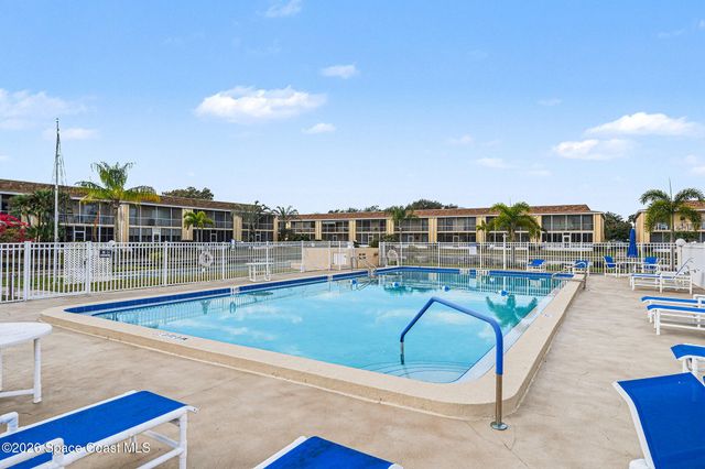 2135 N Courtenay Parkway 217, Merritt Island, FL 32953