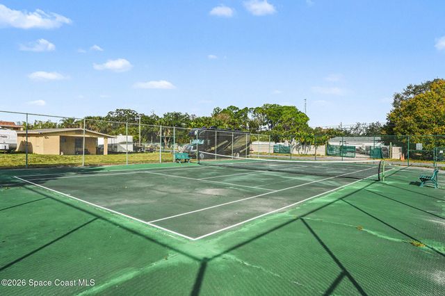 2135 N Courtenay Parkway 217, Merritt Island, FL 32953