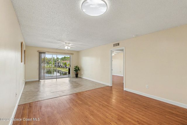 2135 N Courtenay Parkway 217, Merritt Island, FL 32953