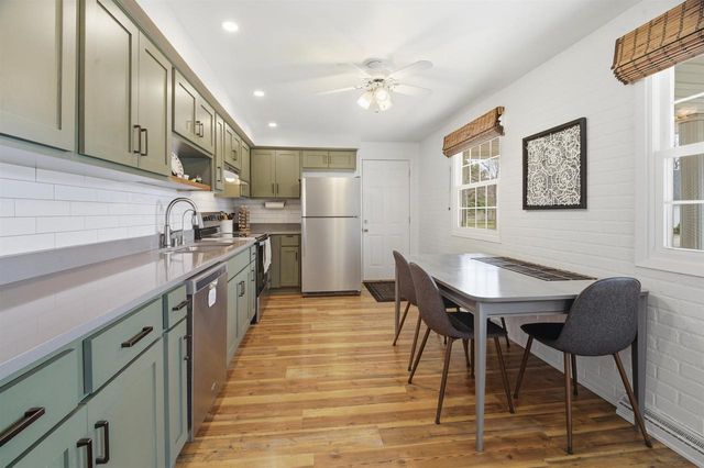 124 RAMLEN COURT, Appleton, WI 54915