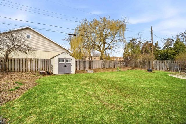 124 RAMLEN COURT, Appleton, WI 54915