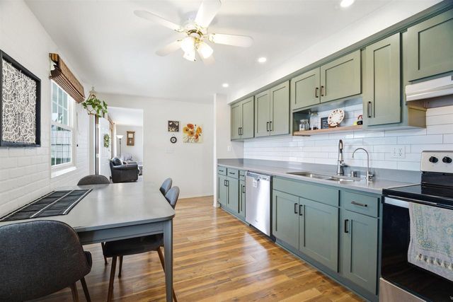 124 RAMLEN COURT, Appleton, WI 54915