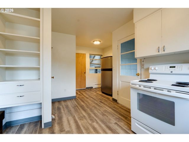 204 S VERNONIA Rd, St Helens, OR 97051