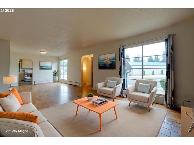 204 S VERNONIA Rd, St Helens, OR 97051
