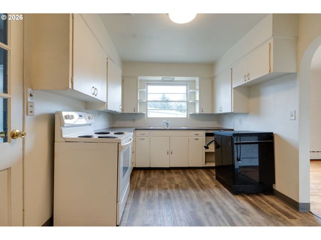 204 S VERNONIA Rd, St Helens, OR 97051