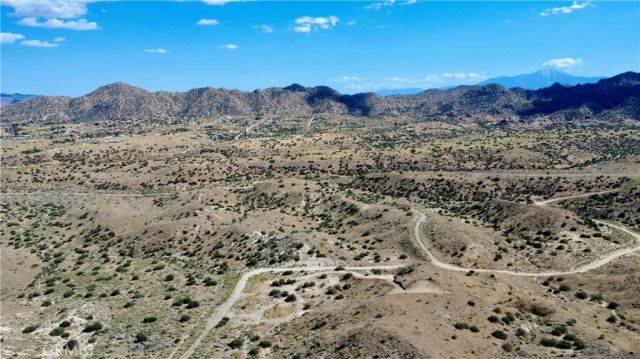 101 Cimarron, Pioneertown, CA 92268