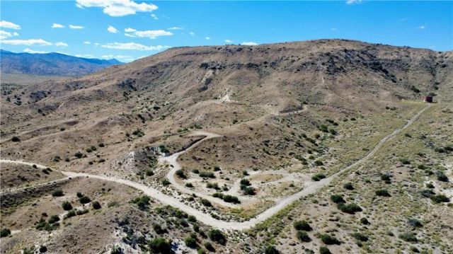 101 Cimarron, Pioneertown, CA 92268