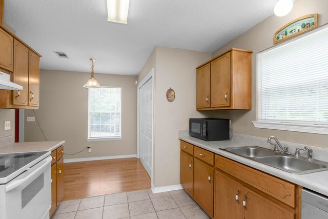 4482 Rainbird Rise Road, Crestview, FL 32539