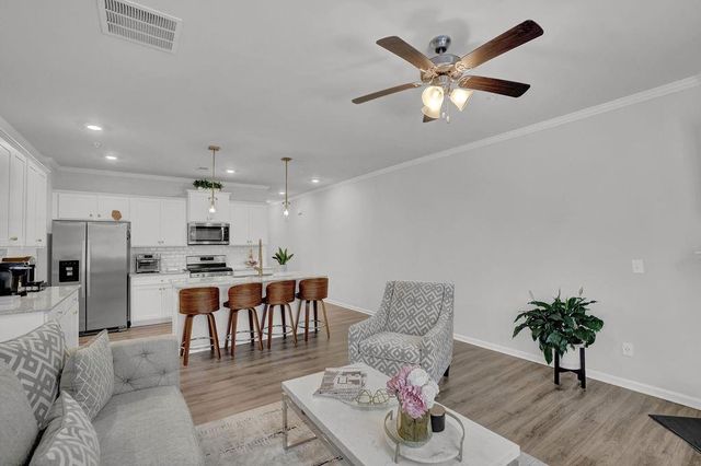 736 Woodstock Grove Drive, Woodstock, GA 30188