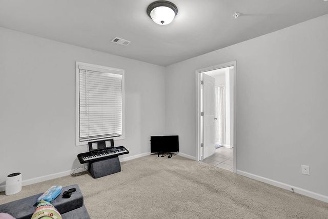 736 Woodstock Grove Drive, Woodstock, GA 30188