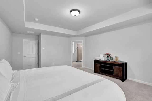 736 Woodstock Grove Drive, Woodstock, GA 30188