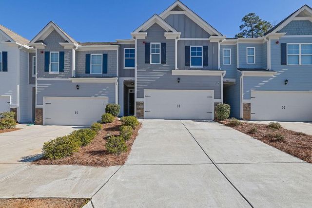 736 Woodstock Grove Drive, Woodstock, GA 30188