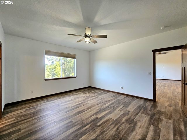 98205 SUNFOREST Ct, Brookings, OR 97415