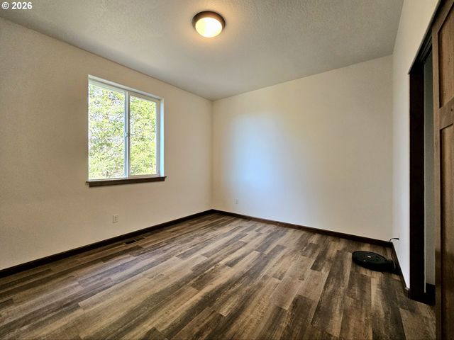 98205 SUNFOREST Ct, Brookings, OR 97415