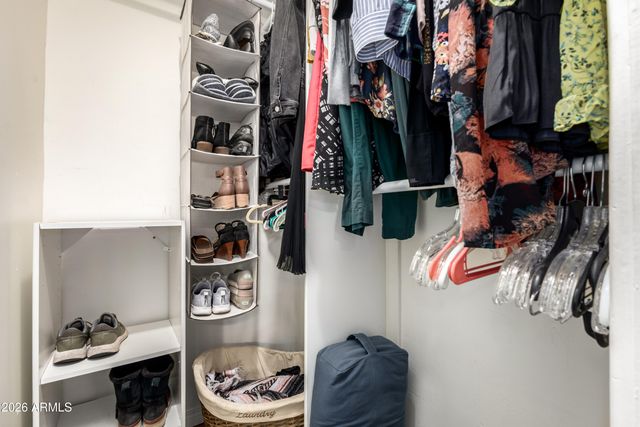 2429 E INDIANOLA Avenue, Phoenix, AZ 85016