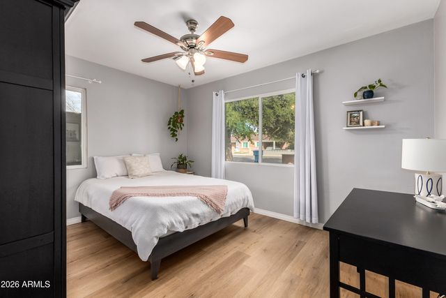 2429 E INDIANOLA Avenue, Phoenix, AZ 85016