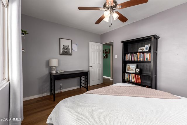 2429 E INDIANOLA Avenue, Phoenix, AZ 85016