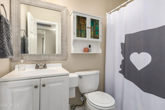 2429 E INDIANOLA Avenue, Phoenix, AZ 85016