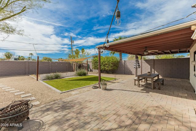 2429 E INDIANOLA Avenue, Phoenix, AZ 85016