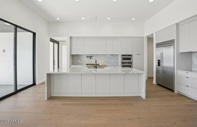 2331 E AQUARIUS Place, Chandler, AZ 85249